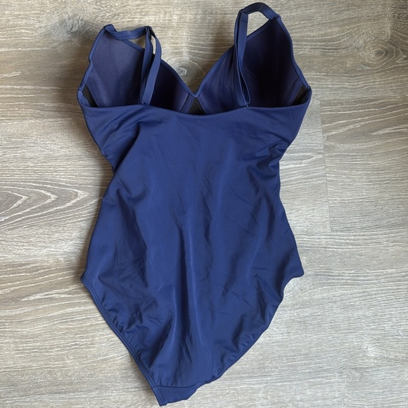 NEW Boden Sweetheart Cup Size Swimsuit. Navy 34DD - Picture 6 of 10